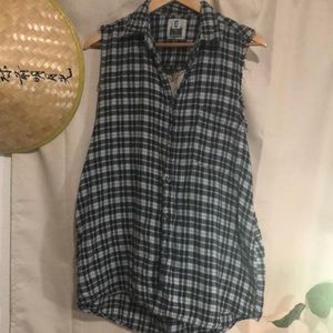 Flannel a vest, open back